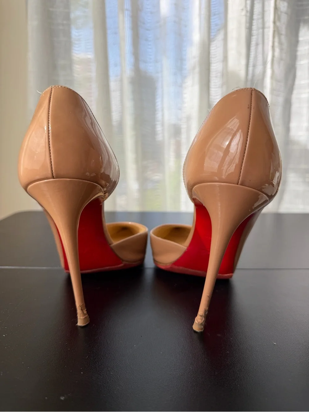 Red Bottoms Nude Patent Stiletto Pumps - Picture 4 of 8
